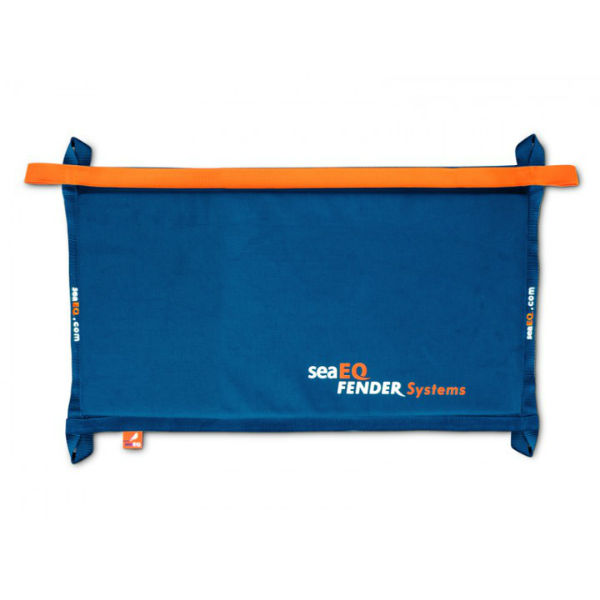seaEQ Fender 700x400x50mm, blau mit seaEQ-Druck seaEQ Fender 700x400x50mm, blau mit seaEQ-Druck